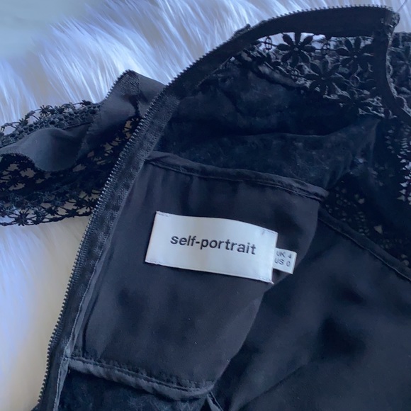 Self portrait dress in black size 0 - Picture 8 of 9